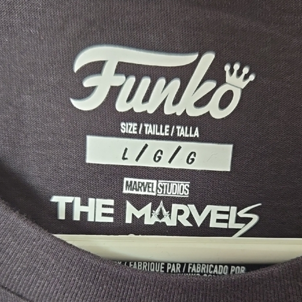 Marvel Black Tee with Striking Graphic Design - Picture 2 of 4